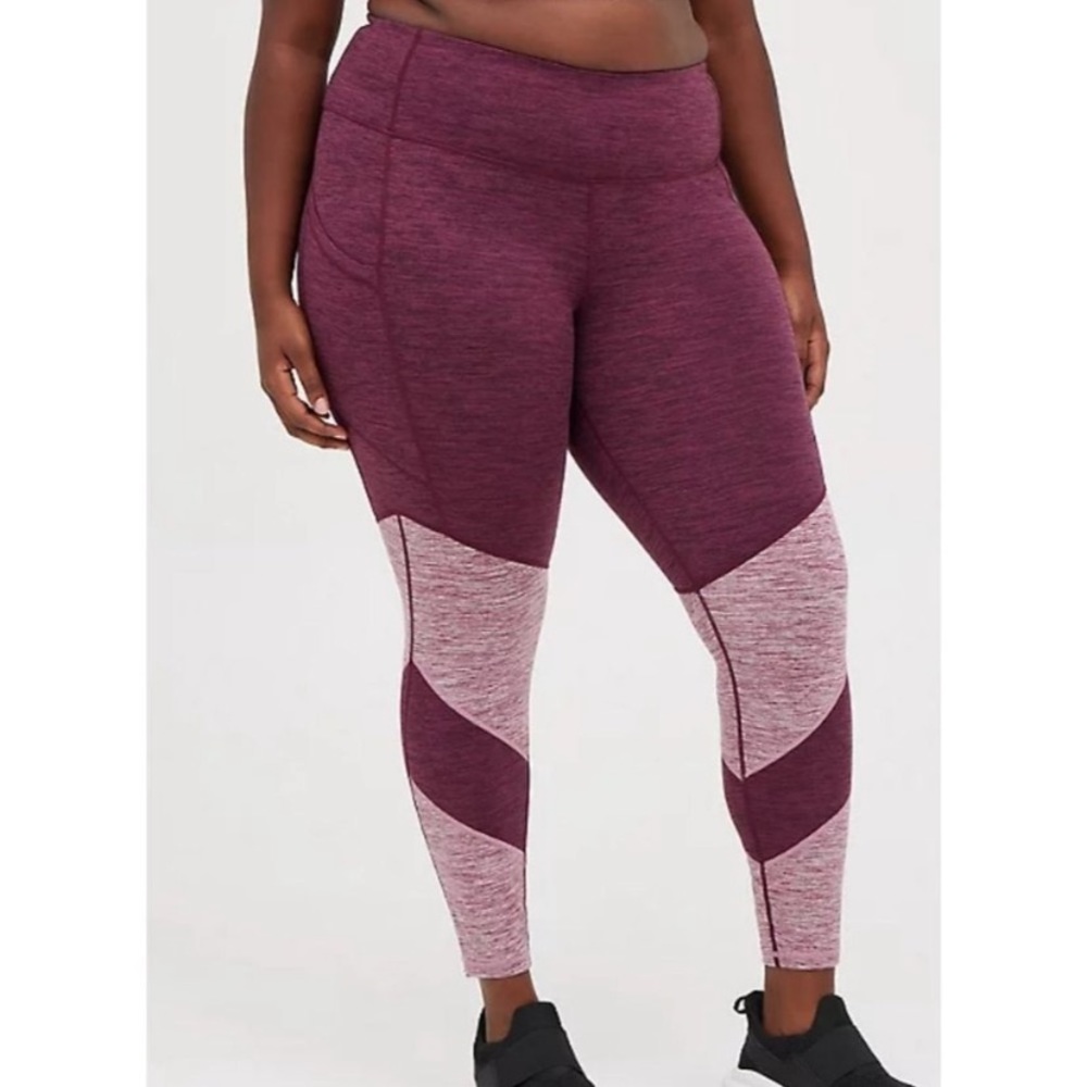 Torrid wicking active legging space dyed workout pants yoga pockets in burgundy
